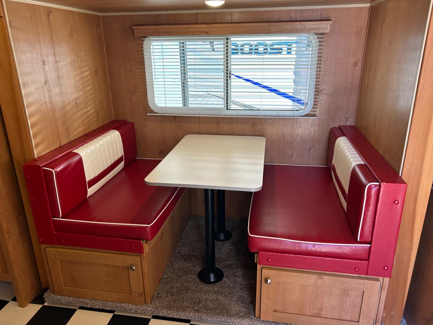 2020 RED /TAN Riverside RV RETRO 199FKS (59CCC3420LL) , located at 17760 Hwy 62, Morris, OK, 74445, 35.609104, -95.877060 - Photo#14